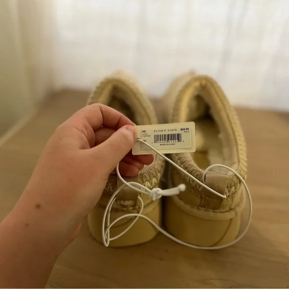 Altard state cloud slippers - Picture 4 of 4